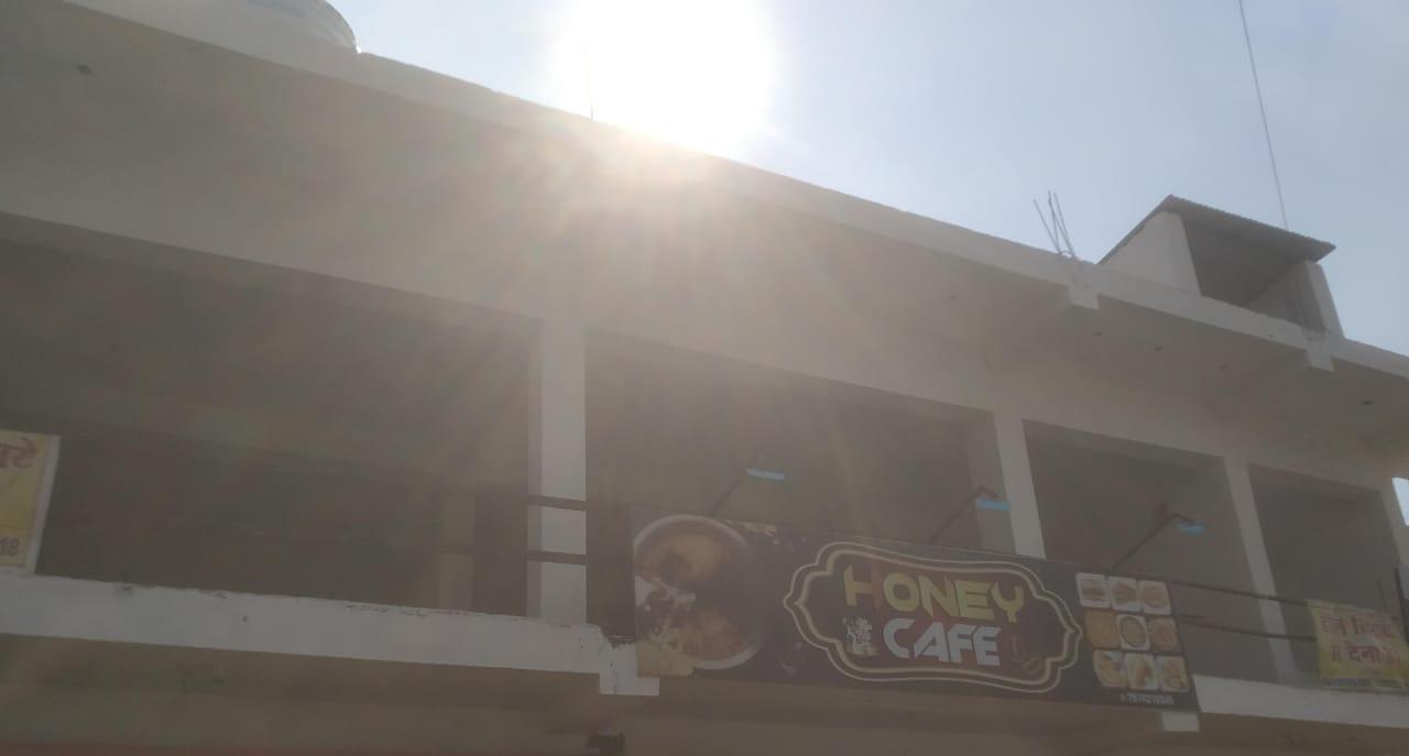 Family Room Available for Rent in Badi Kheri, Mandla