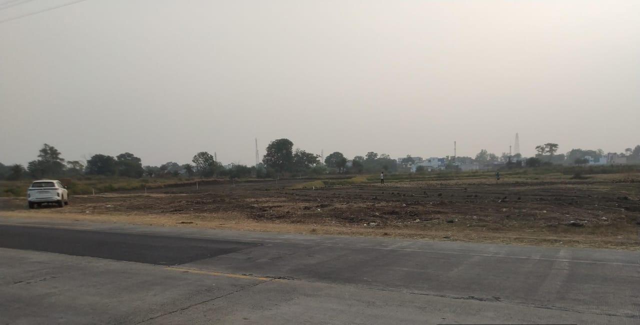 1 Acre Land for Sale on Highway Road, Badi Kheri, Mandla – ₹6.5 Crore