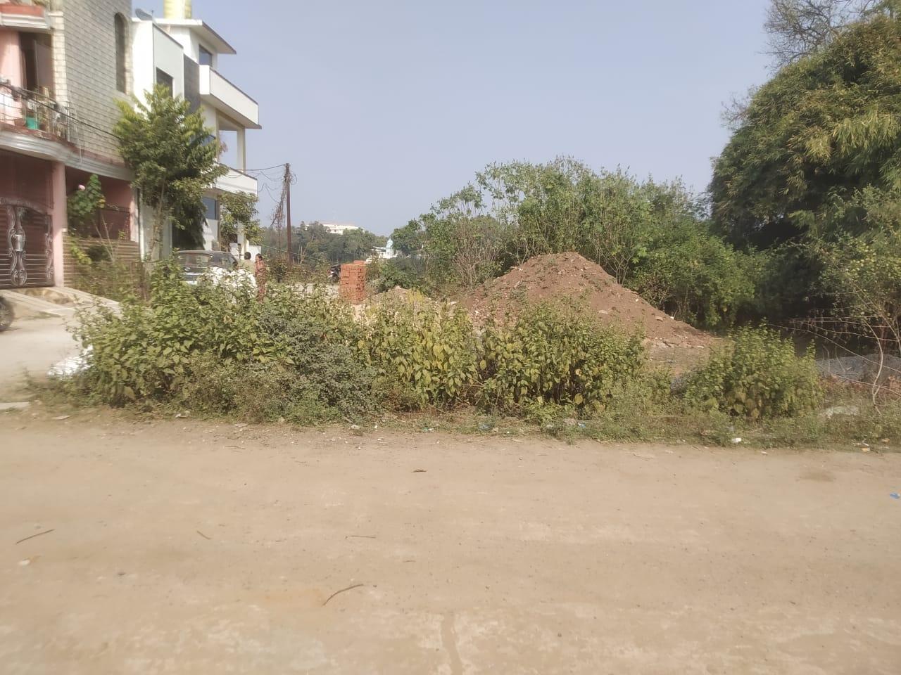 2 Adjoining Plots for Sale in Ashiyana Colony, Mandla – 3000 sqft at ₹2000/sqft