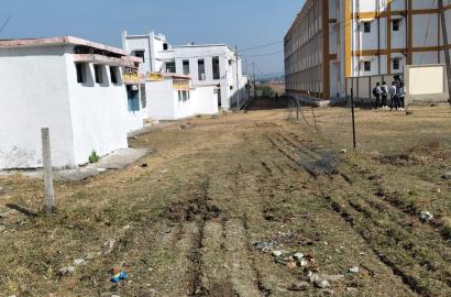 Prime Property for Sale near Dindori College Bus Stand – 17.6x214 Feet Plot